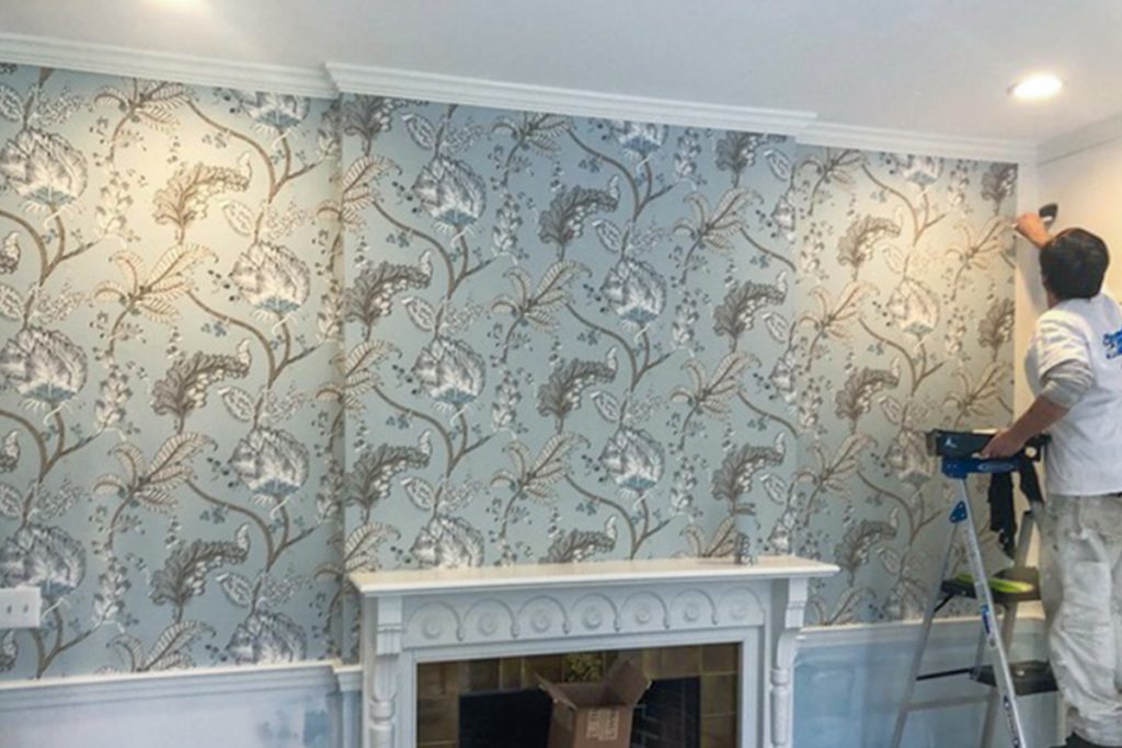 wallpaper removal contractors near me.jpg